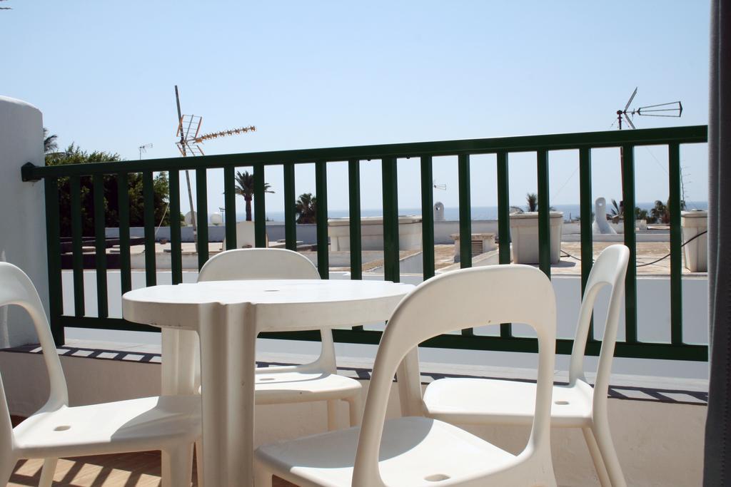 Apartamentos Guanarama Puerto del Carmen  Exterior photo